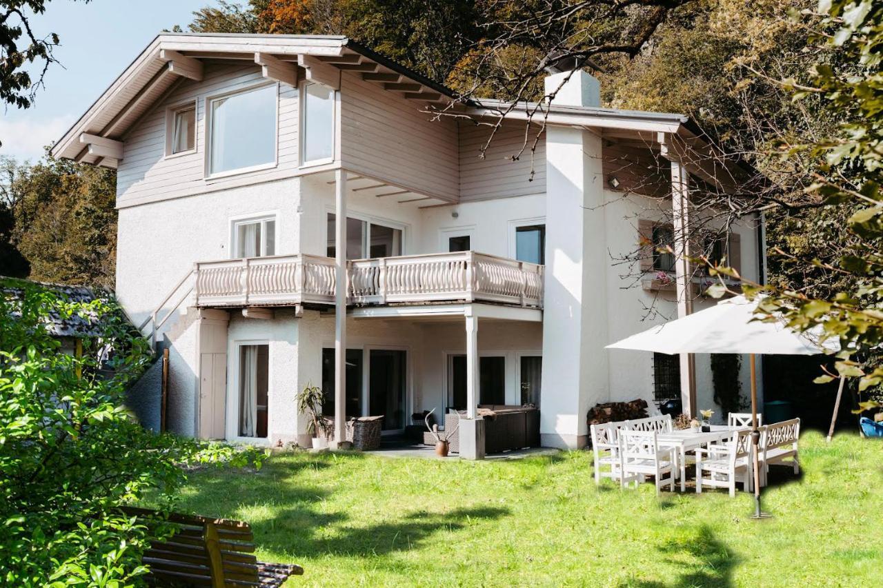 Chalet Happy Family, Secluded Location, 15 Min To Salzburg And Just Short To T Lakes Sound Of Music, Bbq&Bikes&Sunbeds For Free, Up To 14P غولنغ ان دير سالزا المظهر الخارجي الصورة